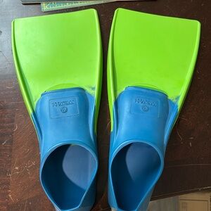 Swimming Fins semi new